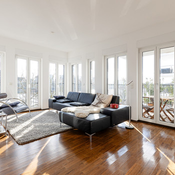 Erstklassiges Wohnen direkt am Main – Drei-Zimmer-Designwohnung im Westhafen