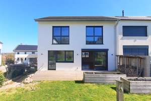 Neuwertige Doppelhaushälfte - gehobener Holzbauweise - kein Baurisiko - einfach einziehen! – Die vollständige Adresse der Immobilie erhältst du vom Anbieter., 76228 Stupferich, Karlsruhe – Vorschaubild 19