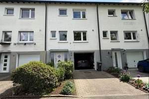 Klassisches Reihenmittelhaus mit Pkw-Garage 
in reizvoller grüner Lage von Hagen-Dahl – Die vollständige Adresse der Immobilie erhältst du vom Anbieter., 58091 Dahl, Hagen – Vorschaubild 3