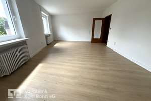 Dreiparteienhaus mit Garage und schönem Garten in Bergisch-Gladbach Heidkamp – Die vollständige Adresse der Immobilie erhältst du vom Anbieter., 51469 Heidkamp, Bergisch Gladbach – Vorschaubild 15