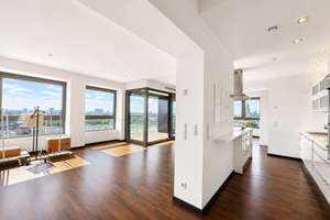 Ein Zuhause mit Aussicht – Exklusive 3-Zimmer-Wohnung mit Domblick – Im Zollhafen  12, 50678 Altstadt/Süd, Köln – Vorschaubild 3