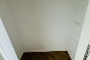 Süd-Balkon zum Innenhof! - mit Abstellkammer sowie EBK! – Otto-Franke-Straße 45, 12489 Adlershof, Berlin – Vorschaubild 5