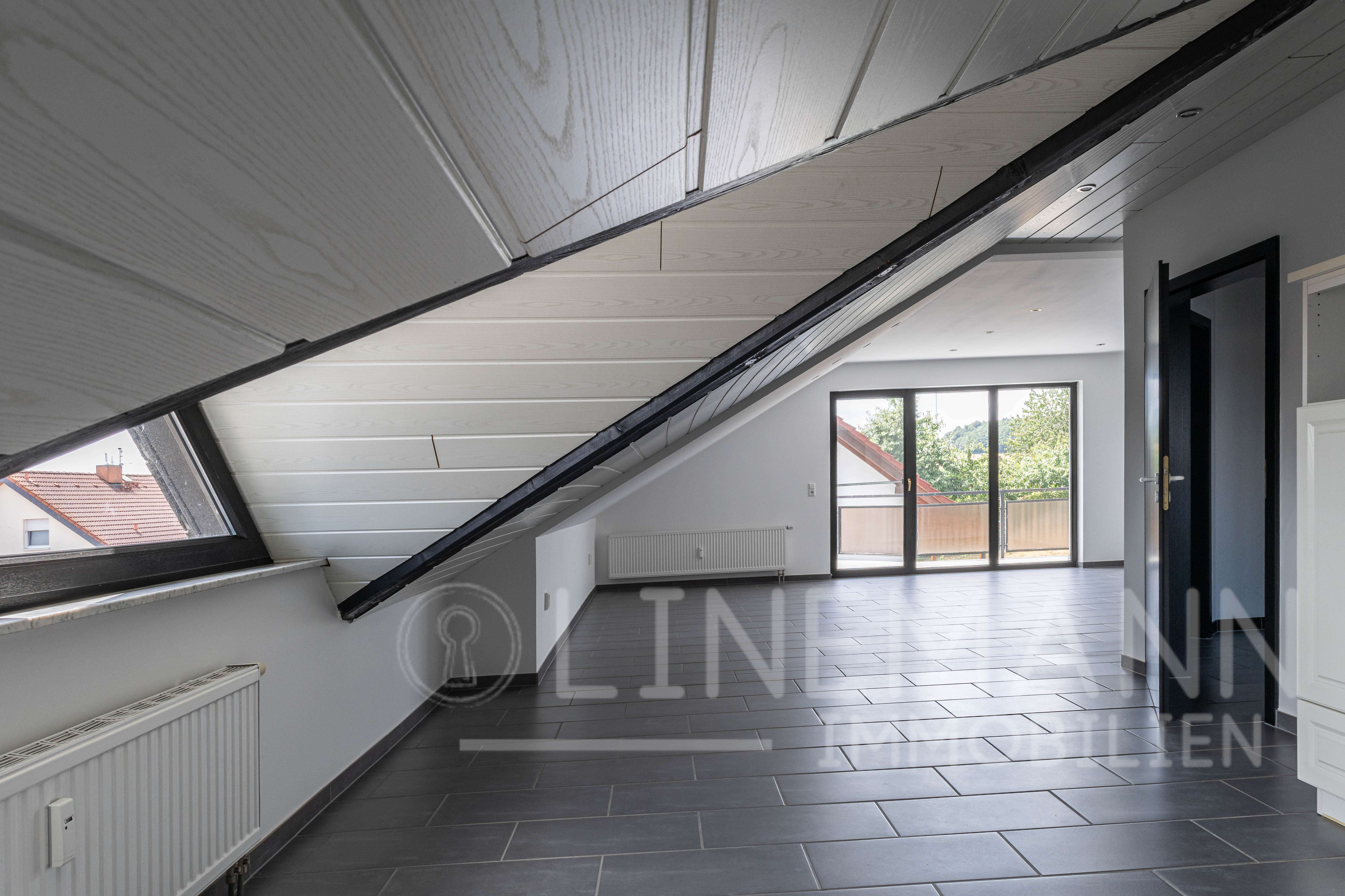 Immobilie in Hardheim - Ihr grüner Wohntraum: Saniertes 3-Familienhaus – Perfekt für Eigennutzer, Investoren und Familien - Bild 0