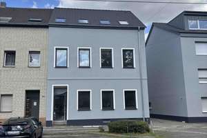 KR-Fischeln: Kernsanierte 2-Zimmer-Wohnung im 1. OG- Bezugsfertig /Gemeinschaftsterrasse/ Stellplatz – Kölner Straße 348, 47807 Fischeln, Krefeld – Vorschaubild 3