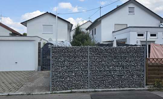 Freundliches und neuwertiges 5,5-Zimmer-Einfamilienhaus mit gehobener Innenausstattung in Reutlingen
