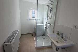 renoviertes Haus 4 Zimmer Küche Bad mit Hof und Garage Worms Abenheim – Saalgasse 2, 67550 Abenheim, Worms – Vorschaubild 12