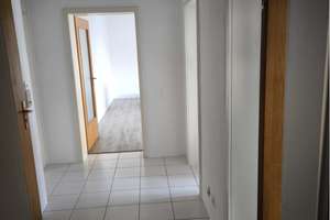 In ruhiger Wohnlage: 2-Zimmer-Erdgeschosswohnung in Karlsruhe-Neureut – Die vollständige Adresse der Immobilie erhältst du vom Anbieter., 76149 Neureut, Karlsruhe – Vorschaubild 3