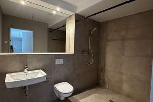 Lichtdurchflutete Dreizimmerwohnung mit Dachterrasse. – Burtscheider Str. 17, 52064 Marschiertor, Aachen – Vorschaubild 3