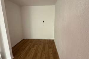 Saniertes Wohnung in Am Hart 1,5 Zimmer AB SOFORT Ohne makler – Starenweg 6, 80937 Am Hart, München – Vorschaubild 10