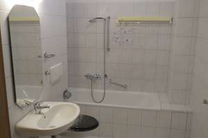 DAS GLÜCK hat ein ZUHAUSE! - gemütliche 2-Zi.- WE im 1.OG --Bad m. Wanne & BALKON! – Jößnitzer Straße 88a, 8525 Reißiger Vorstadt, Plauen – Vorschaubild 18