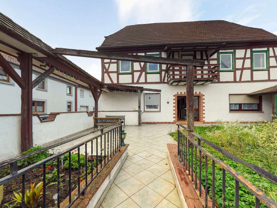 Weg_zum_Eingangsbereich