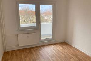 AB SOFORT - 3RW mit Balkon! – Olvenstedter Chaussee 173, 39130 Neu Olvenstedt, Magdeburg – Vorschaubild 1