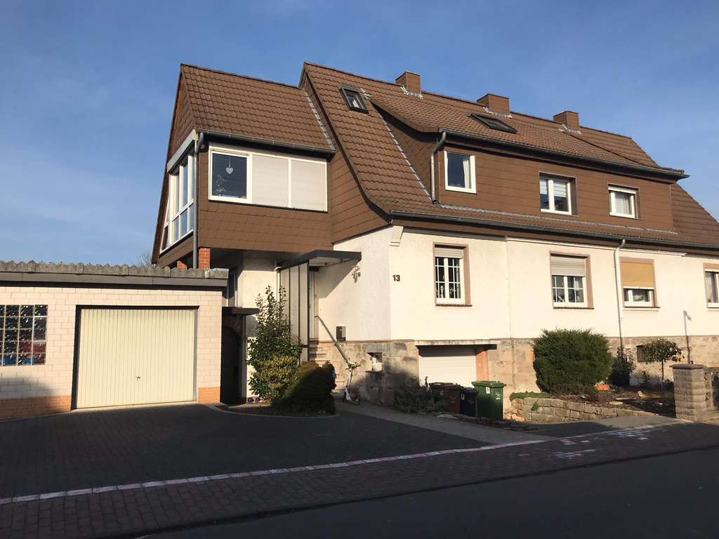 Immobilie in Fuldatal - Charmante Doppelhaushälfte in Fuldatal inkl. angebauten Bungalow, sofort bezugsfrei - Bild 0