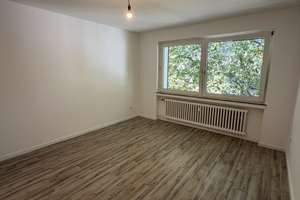 Komplett renovierte 4,5-Zimmer-Wohnung mit Balkon in Gelsenkirchen-Resse – ca. 90 m² – Middelicher Straße 280, 45892 Resse, Gelsenkirchen – Vorschaubild 14