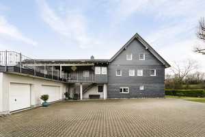 Mehrgenerationenhaus mit zwei Wohneinheiten und einer  Gewerbeeinheit – Oberbergischer Kreis – Vorschaubild 3