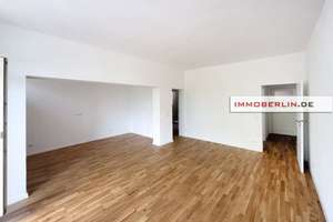 IMMOBERLIN.DE - 2026 perfekt renovierte Wohnung mit Südwestbalkon & Lift in zentraler Lage – Die vollständige Adresse der Immobilie erhältst du vom Anbieter., 10585 Charlottenburg, Berlin – Vorschaubild 2