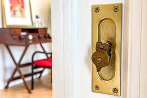 Stilvolle Altbauwohnung mit Balkon im Herzen von Cuxhaven – Die vollständige Adresse der Immobilie erhältst du vom Anbieter., 27472 Cuxhaven – Vorschaubild 8