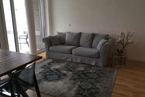Möbliertes Zuhause mit 2,5 Zimmern und Balkon in der Bremer Überseestadt – Kommodore-Johnsen-Boulevard 26, 28217 Überseestadt, Bremen – Vorschaubild 3