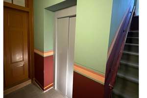  +++ Leben in einem historischen Stadthaus (12) // 3 Zimmer // Aufzug // Balkon +++ – August-Bebel-Str. 10, 9113 Zentrum, Chemnitz – Vorschaubild 9