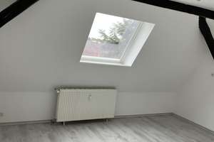 zentrale, große 4 Zimmerwohnung über 2 Etagen in Solingen – Bismarckstraße 16, 42659 Solingen-Mitte, Solingen – Vorschaubild 6