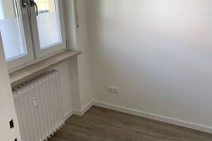 Geräumige 2,5 Zimmer Wohnung mit Balkon – Schönweißstr. 14 C, 90461 Hummelstein, Nürnberg – Vorschaubild 3