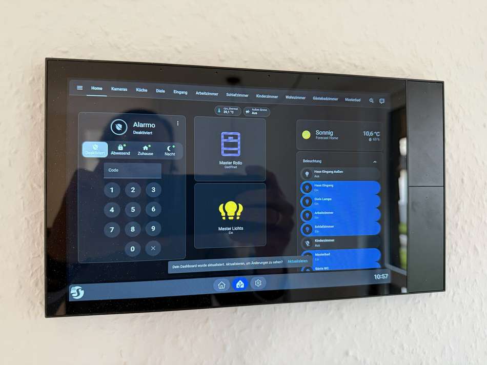 Wall Display Eingang  1