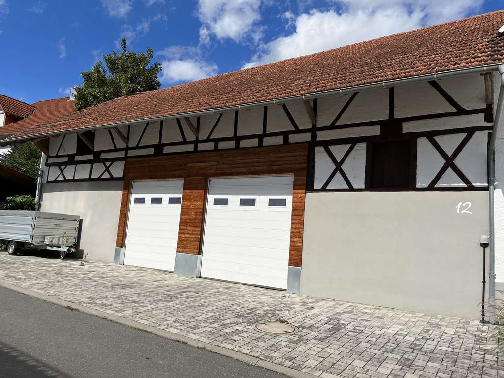 Immobilie in Krautheim - Großes Einfamilienhaus mit zwei Scheunen/Garagen und viel Platz – sofort bezugsfrei! - Bild 2
