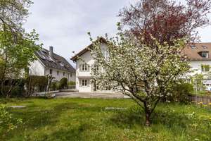 Seltene Gelegenheit für Familien: Großzügige Maisonettewohnung mit 300 m² Südgarten – Die vollständige Adresse der Immobilie erhältst du vom Anbieter., 80689 Blumenau, München – Vorschaubild 10
