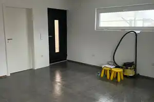 Stilvolle 3-Zimmer-Wohnung mit Balkon in Reutlingen-Mittelstadt – Reutlingen (Kreis) – Vorschaubild 1