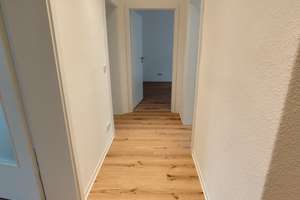 Helle 3- Zimmer- Wohnung mit Balkon – Olvenstedter Str. 59, 39108 Stadtfeld Ost, Magdeburg – Vorschaubild 3