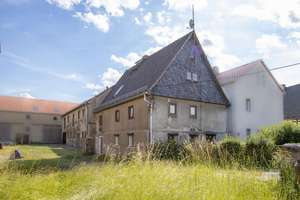 Bauernhaus mit Stallgebäude in Weixdorf: wer schleift diesen Rohdiamanten im Dresdner Norden? – Die vollständige Adresse der Immobilie erhältst du vom Anbieter., 1108 Weixdorf, Dresden – Vorschaubild 3