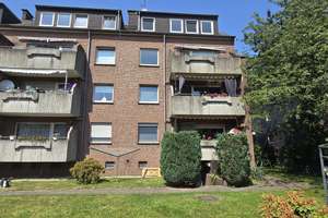 Hübsche Dachgeschosswohnung 3 Zimmer wird renoviert übergeben!