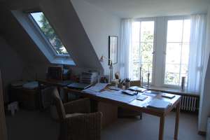 Wohnen am Weinberg: Helle DG-Wohnung mit Sonnenbalkon  u. großem Gartenanteil in Traumlage – Asangstr. 42, 70329 Obertürkheim (Ortsteil), Stuttgart – Vorschaubild 13