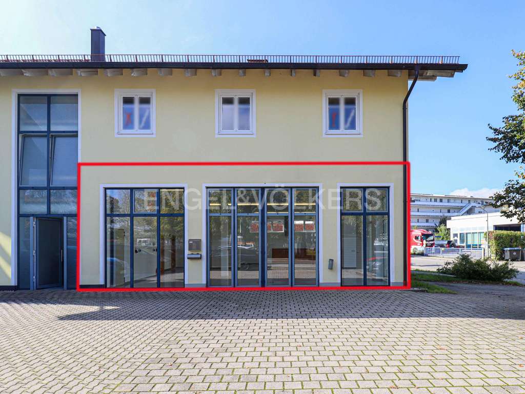 Immobilie in Weilheim in Oberbayern - Vielseitige Gewerbeeinheit, für Praxis, Showroom, Atelier, Studio oder exklusiver Fahrzeugunterbr... - Bild 1