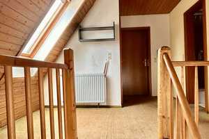 Gepflegtes 4-Zimmer-Einfamilienhaus mit Wintergarten in Heilbronn Frankenbach – Heilbronn – Vorschaubild 11