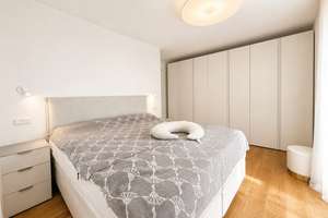 Neuwertige 4-Zimmer-Gartenwohnung mit hochwertiger Ausstattung und über 200 qm Garten – Die vollständige Adresse der Immobilie erhältst du vom Anbieter., 81377 Großhadern, München – Vorschaubild 16