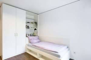 DIE ZIMMEREI | Möbliertes all-in Apartment ideal für Studierende & Berufseinsteigende | Bigger Bude – Resi-Huber-Platz 1, 81371 Sendlinger Feld, München – Vorschaubild 3