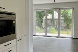 Exklusives Einfamilienhaus - kernsaniert mit Garten, Garage und Einbauküche! – Rottal-Inn (Kreis) – Vorschaubild 1
