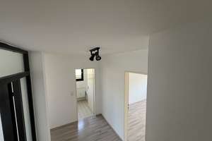 Zu Hause in Moosach: 2-Zimmer-Wohnung mit Balkon, Küche und Tiefgaragenstellplatz – Die vollständige Adresse der Immobilie erhältst du vom Anbieter., 80992 Moosach-Bahnhof, München – Vorschaubild 4