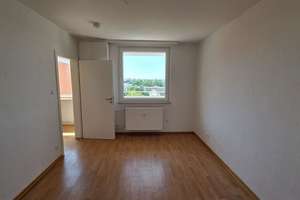Helle 2-Zimmer-Wohnung mit Balkon in Hannover-Vahrenheide! – Leipziger Straße 89, 30179 Vahrenheide, Hannover – Vorschaubild 3