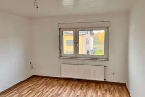Einfamilienhaus mit 5 Zimmern und Garage in Hennef (Sieg) mit Möglichkeit zur weiteren Bebauung – Stoßdorfer Straße 36, 53773 Hennef (Sieg) – Vorschaubild 15