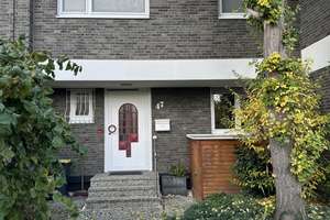 Charmantes Reihenhaus mit 4 Zimmern in Köln-Widdersdorf – Fliederweg 47, 50859 Widdersdorf, Köln – Vorschaubild 1