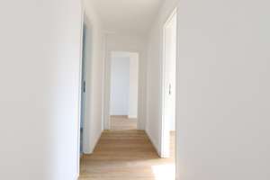 Kernsanierte und helle DG-Wohnung mit Dachterrasse! – Schnuckentrift 4, 30657 Bothfeld, Hannover – Vorschaubild 11