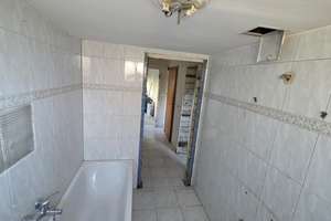 Komplett sanierte, helle und ruhige Souterrain-Wohnung in gepflegtem 9-Familienhaus, provisionsfrei – Im Rheintal 14, 50997 Meschenich, Köln – Vorschaubild 17