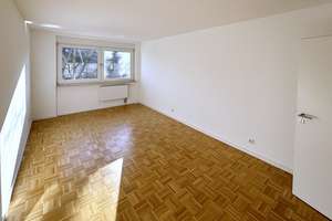NAHE MÖGELDORFER PLÄRRER UND TIERGARTEN: 2-ZIMMER-ETW MIT SÜDLOGGIA, EBK UND 2 AUSSEN-STELLPLÄTZEN – Ostendstraße 212, 90482 Mögeldorf, Nürnberg – Vorschaubild 6