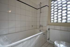 Frisch renoviert! Ideal geschnittene 3-Zimmer-Wohnung mit 2 Balkonen  – Paul-Bonatz-Straße 27, 40595 Garath, Düsseldorf – Vorschaubild 5