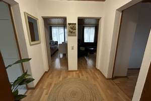 Schöne Vierzimmerwohnung mit Balkon, Stellplatz und Keller ab sofort – Die vollständige Adresse der Immobilie erhältst du vom Anbieter., 72213 Altensteig – Vorschaubild 4