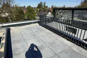 Neubau eines der schönsten Reihenhäuser Münchens mit traumhafter Dachterrasse – Stroblstraße 38B, 80689 St. Ulrich, München – Vorschaubild 3