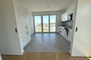 Moderne 3 Zimmerwohnung mit Balkon! 2 Monate mietfrei! – Hellwinkelterrassen 8 d, 38446 Wolfsburg – Vorschaubild 2