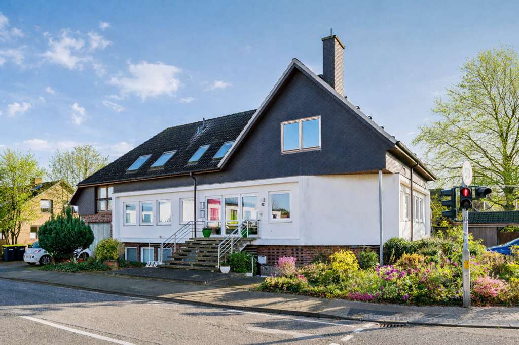 Immobilie in Lüneburg - Renditestarkes Wohn- & Geschäftshaus in guter Lage von Lüneburg - Bild 0